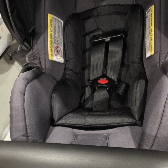 SOLD!  Evenflo LiteMax Infant Car Seat with Anti-Rebound Bar NEW! - Picture 4 of 11